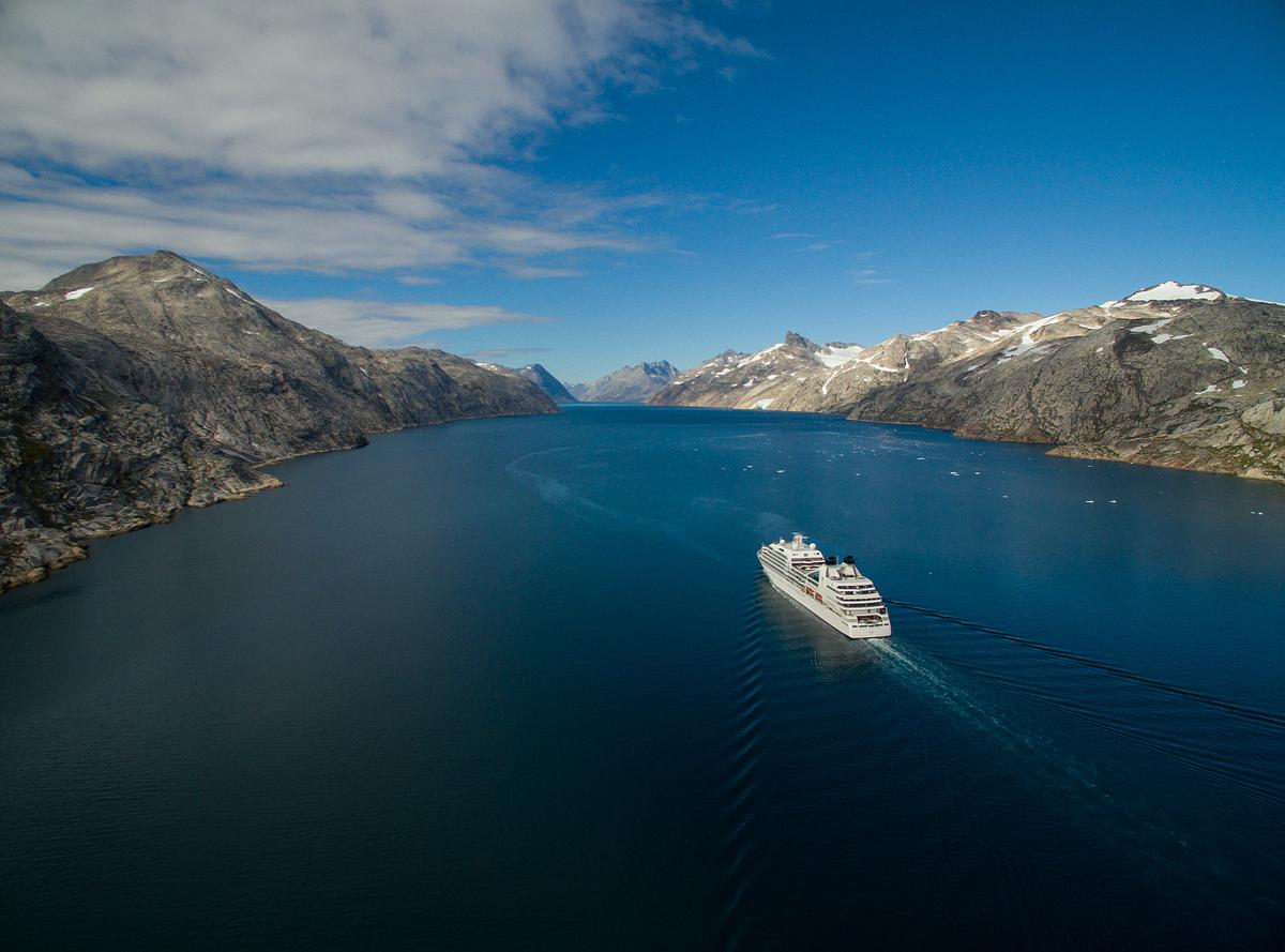 Seabourn background